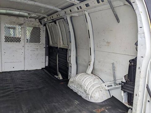 Used 2013 Chevrolet Express 1500 image 13