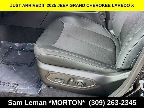 New 2025 Jeep Grand Cherokee Laredo X w/ Luxury Tech Group I image 18