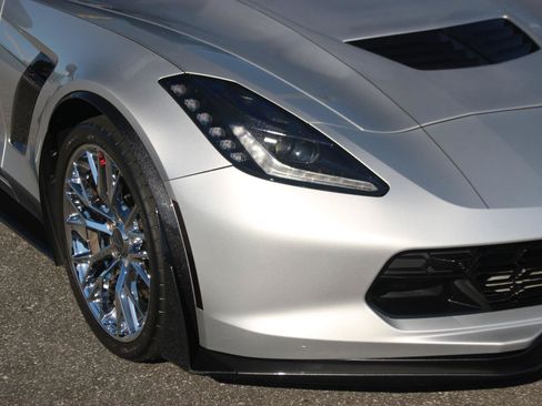 Used 2019 Chevrolet Corvette Z06 RWD image 9