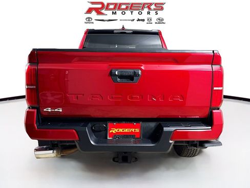 Certified 2025 Toyota Tacoma SR5 image 7