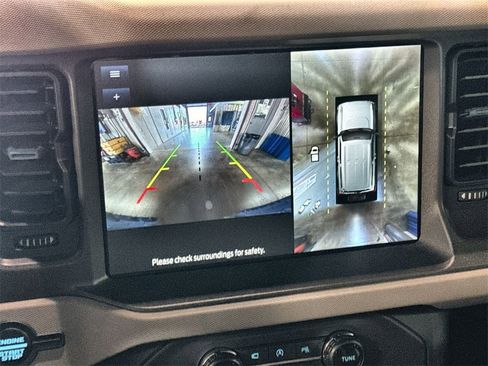 Used 2024 Ford Bronco Wildtrak image 20