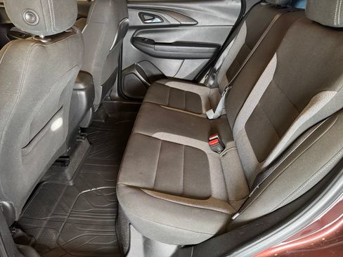 Used 2022 Chevrolet TrailBlazer LT FWD image 21