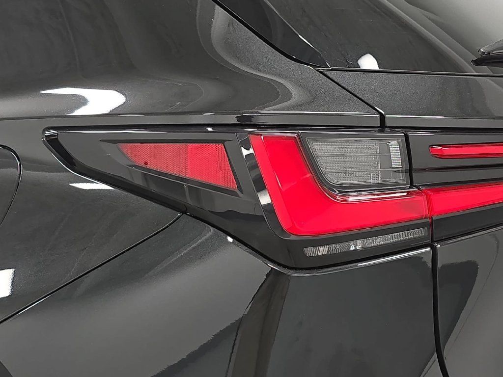 Used 2024 Lexus NX 250 FWD image 29