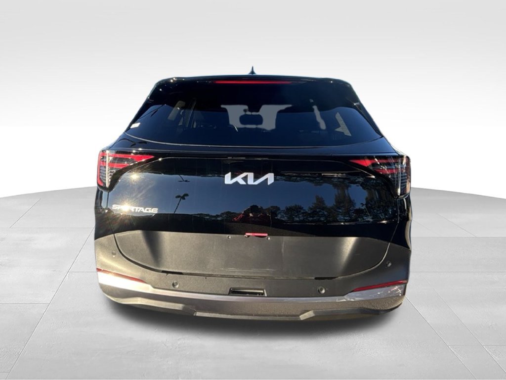 Certified 2026 Kia Sportage LX FWD image 4