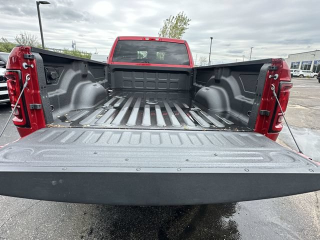 New 2026 RAM 3500 Big Horn AWD/4WD image 21