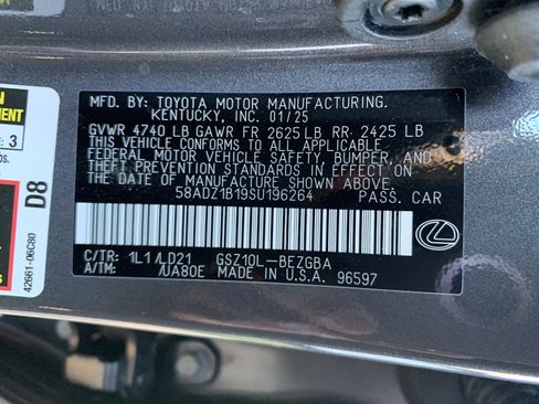 Used 2025 Lexus ES 350 w/ Premium Package image 36