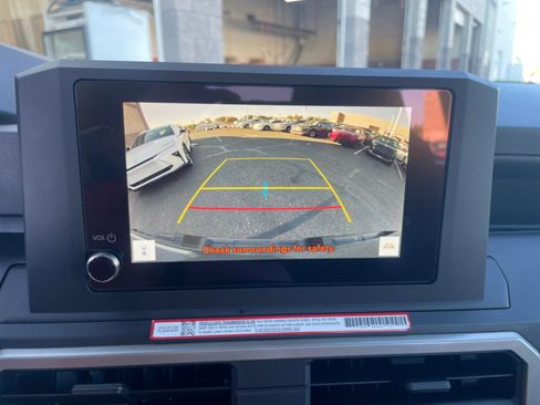 Certified 2025 Toyota Tacoma SR image 29