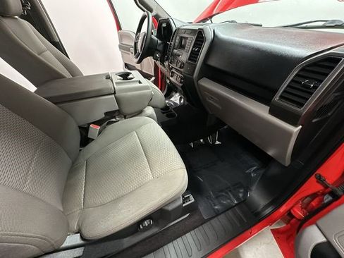 Used 2017 Ford F150 XLT image 17