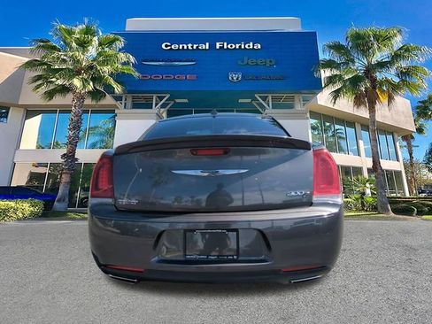 Used 2020 Chrysler 300 S image 6