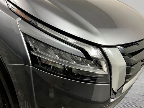 Certified 2022 Nissan Pathfinder Platinum AWD/4WD image 33