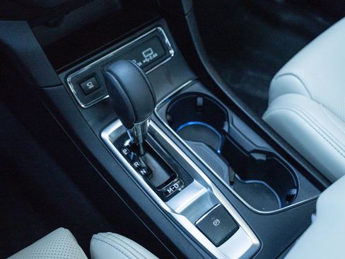 Used 2025 Subaru Ascent Limited w/ Popular Package #2 image 14