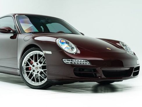 Used 2005 Porsche 911 Carrera S RWD image 4