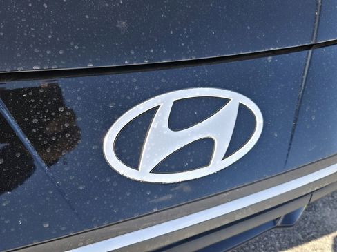 Used 2024 Hyundai Elantra SEL FWD image 11