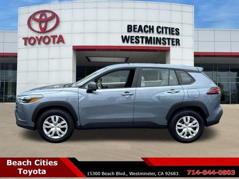 Certified 2026 Toyota Corolla Cross L FWD image 7