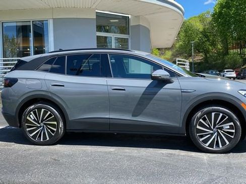 New 2026 Volkswagen ID.4 Pro AWD/4WD image 4