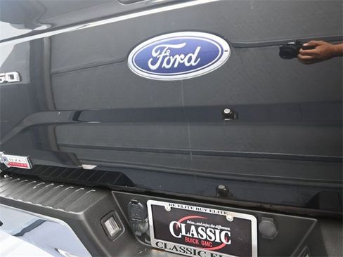 Used 2017 Ford F150 XLT w/ Equipment Group 302A Luxury image 18