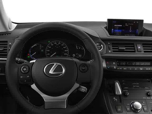Used 2014 Lexus CT 200h image 7