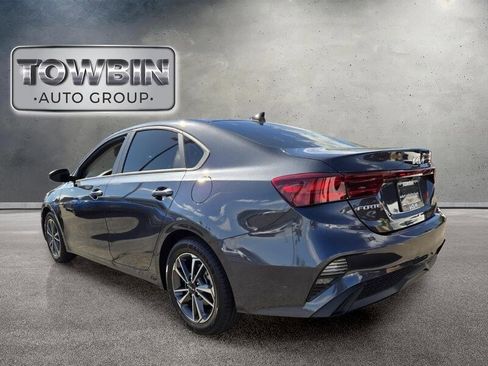 Certified 2023 Kia Forte LXS FWD image 7