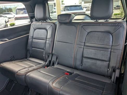 Certified 2024 Lincoln Navigator Black Label AWD/4WD image 16
