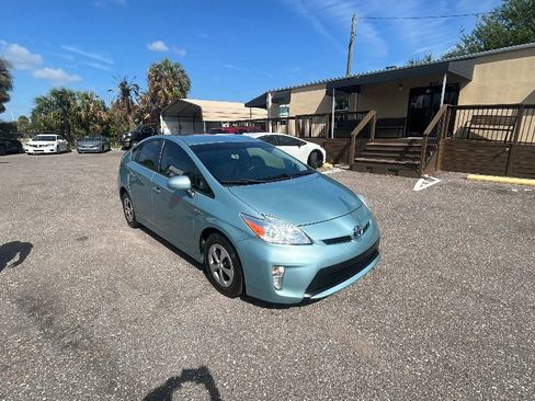 Used 2015 Toyota Prius Four image 7
