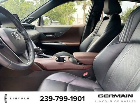 Used 2021 Toyota Venza Limited AWD/4WD image 13