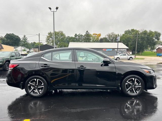 Used 2025 Nissan Sentra SV FWD image 8