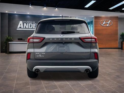 Used 2024 Ford Escape Active w/ Cold Weather Package FWD image 11