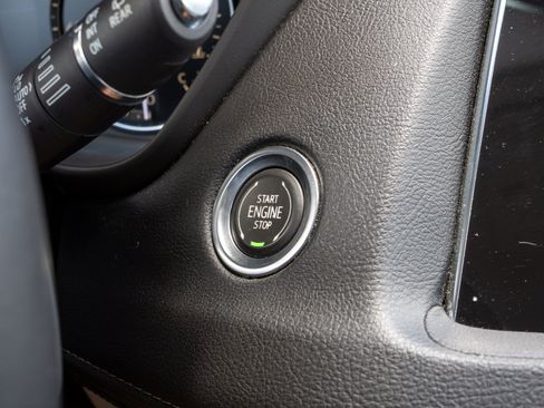 Used 2019 Cadillac XT4 Premium Luxury w/ Cold Weather Package FWD image 27