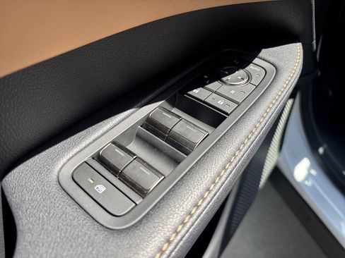 Used 2025 Lexus RX 350 Premium w/ Accessory Package (Z1) image 15