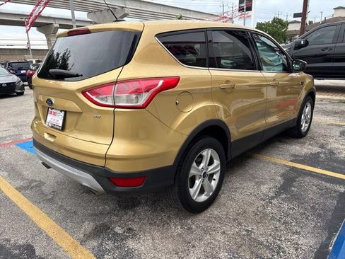 Used 2015 Ford Escape SE FWD image 5