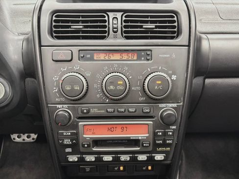 Used 2003 Lexus IS 300 RWD image 40
