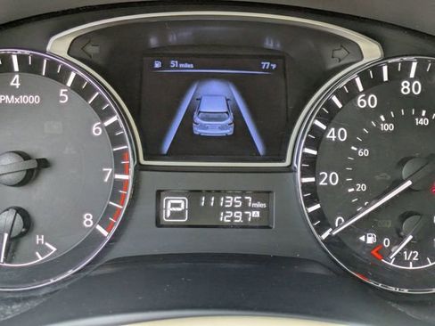 Used 2014 Nissan Pathfinder Platinum w/ Platinum Premium Package FWD image 34