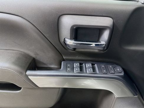 Used 2018 Chevrolet Silverado 1500 LT w/ LT Eassist Package AWD/4WD image 17