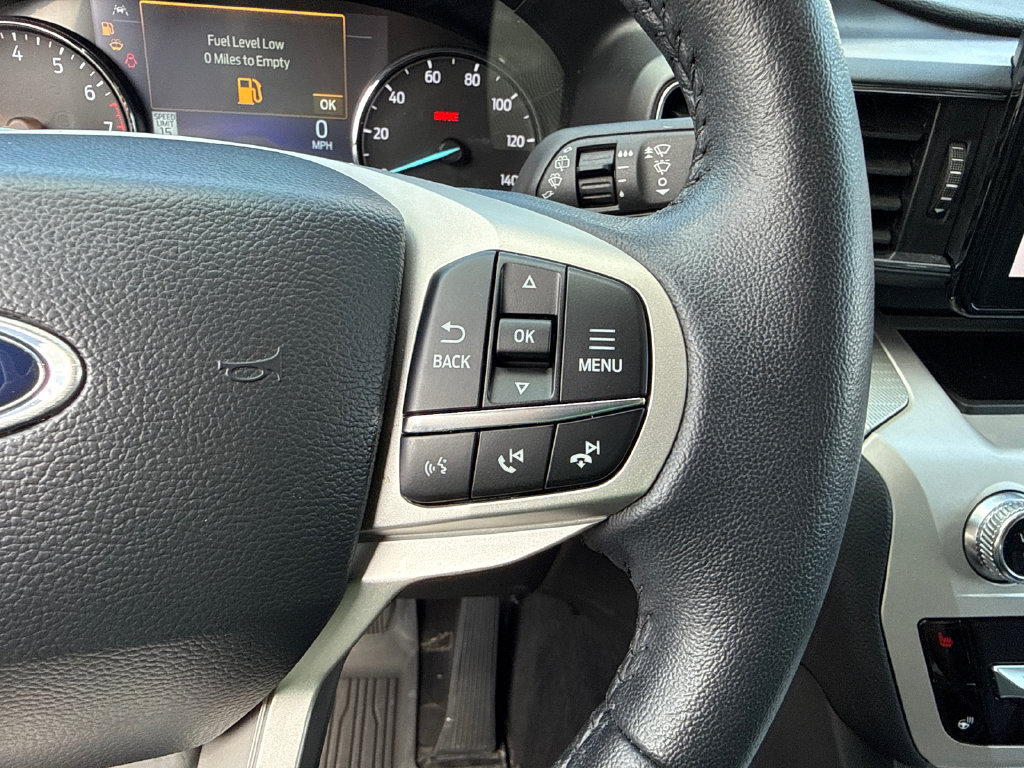 Used 2024 Ford Explorer XLT w/ Equipment Group 202A AWD/4WD image 27