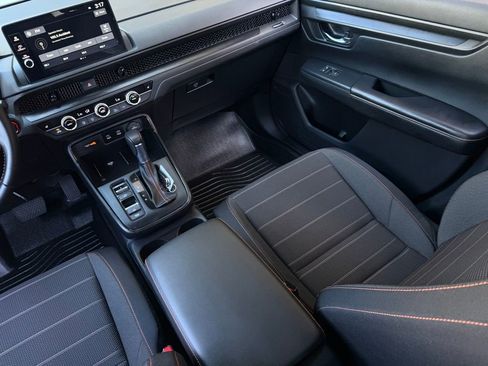 Used 2026 Honda CR-V Sport image 11