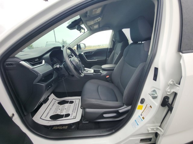 Used 2020 Toyota RAV4 LE w/ All Weather Liner Package AWD/4WD image 16