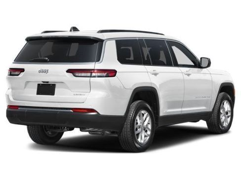 Used 2026 Jeep Grand Cherokee L Limited AWD/4WD image 3