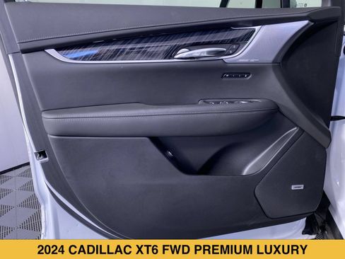 Certified 2024 Cadillac XT6 Premium Luxury w/ Technology Package FWD image 13