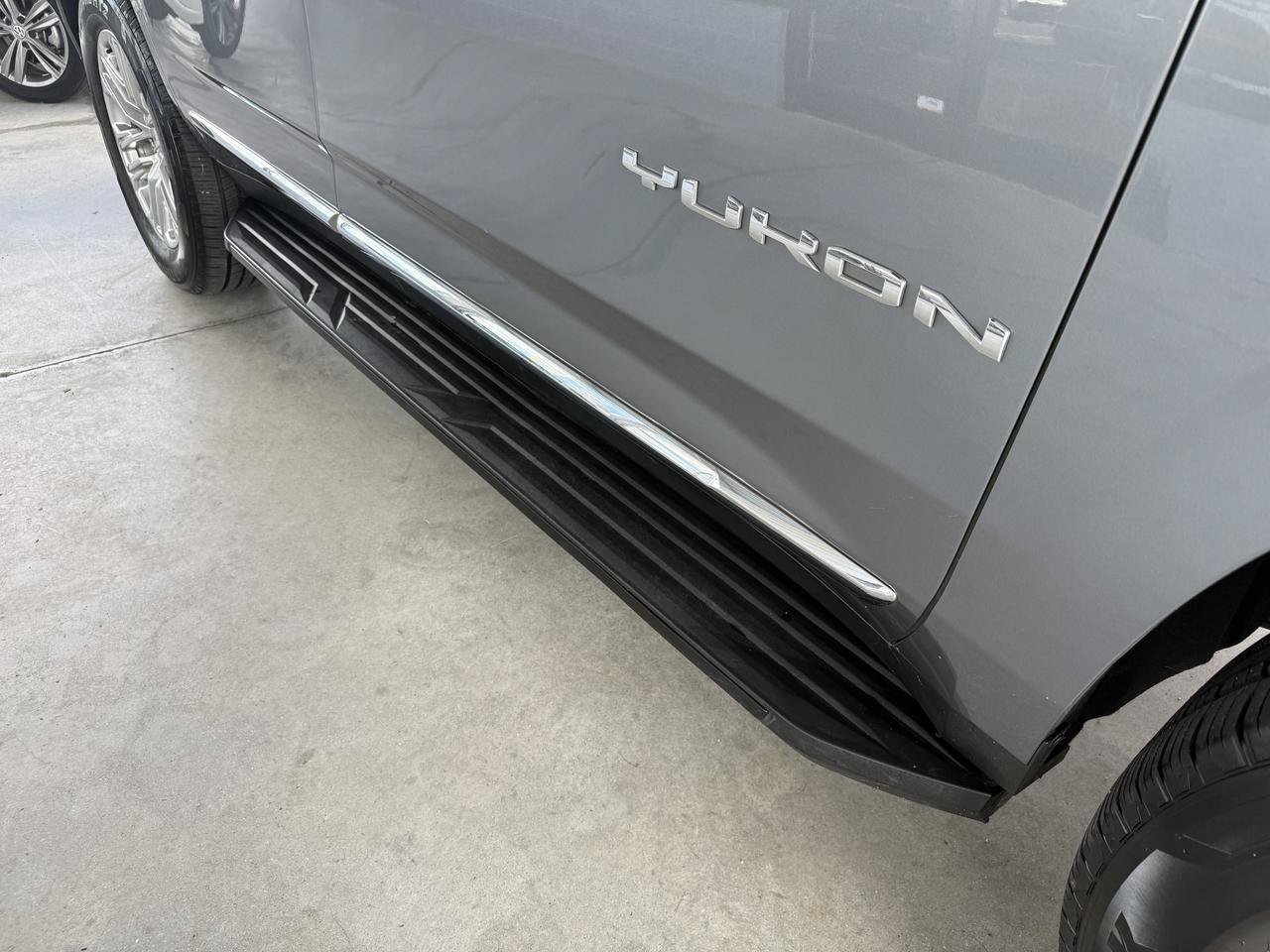 Used 2021 GMC Yukon SLT AWD/4WD image 4
