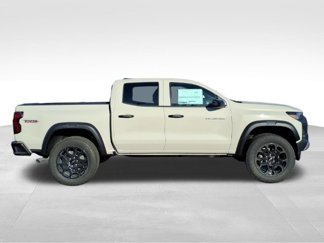 New 2026 Chevrolet Colorado Trail Boss AWD/4WD image 2