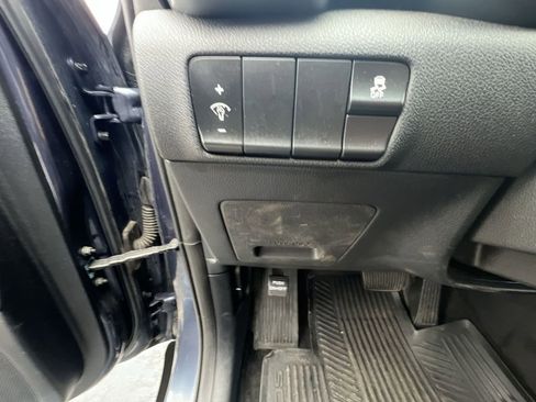 Used 2017 Kia Sportage LX w/ Option Group 012 image 17