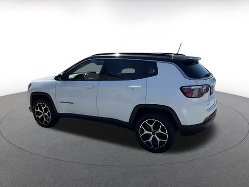 Used 2025 Jeep Compass Limited AWD/4WD image 8