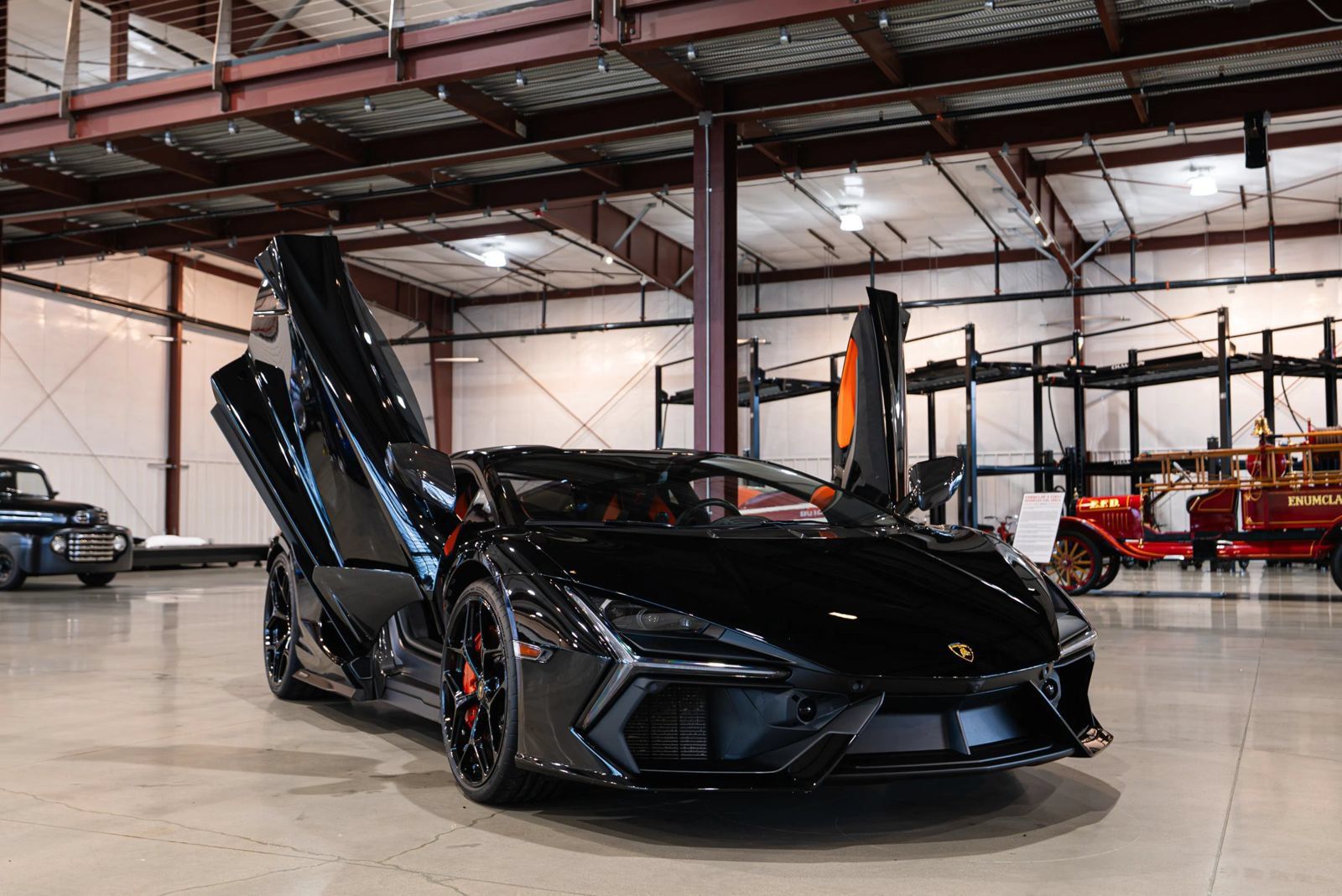 Used 2024 Lamborghini Revuelto AWD/4WD image 1