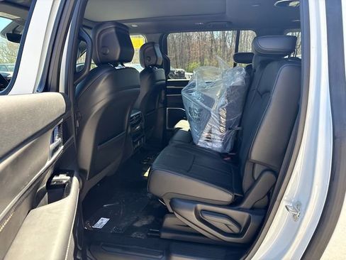 New 2026 Jeep Grand Wagoneer L 4WD image 12