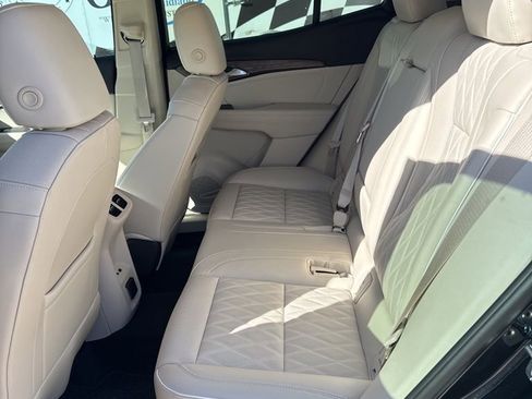 Used 2023 Buick Envision Avenir image 10