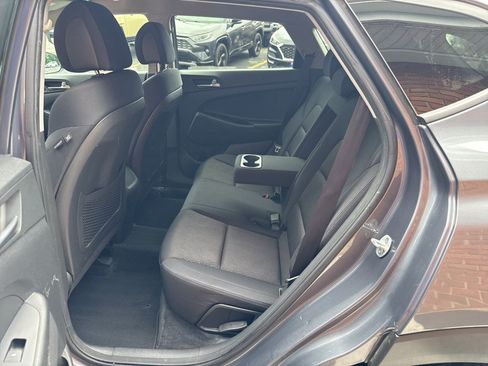 Used 2017 Hyundai Tucson SE w/ SE Popular Package 02 AWD/4WD image 18