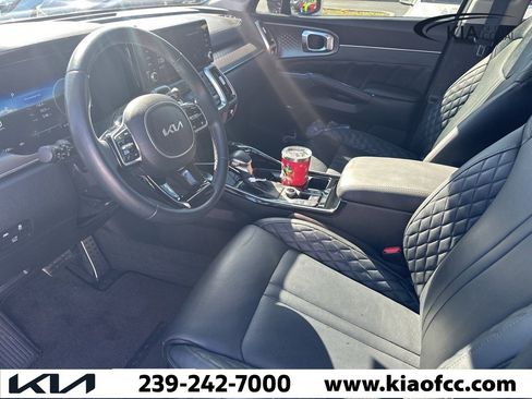 Used 2023 Kia Sorento SX image 3