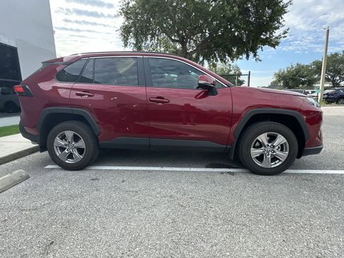 Used 2024 Toyota RAV4 XLE FWD image 10