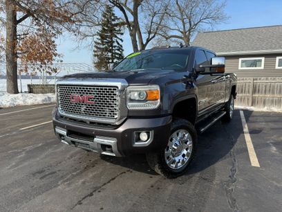 Used 2016 GMC Sierra 2500 Denali w/ Duramax Plus Package