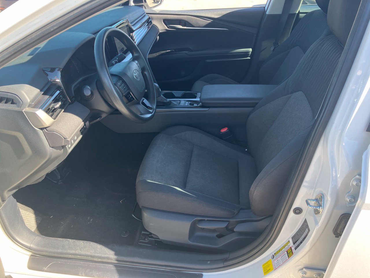 Used 2025 Toyota Camry LE FWD image 7